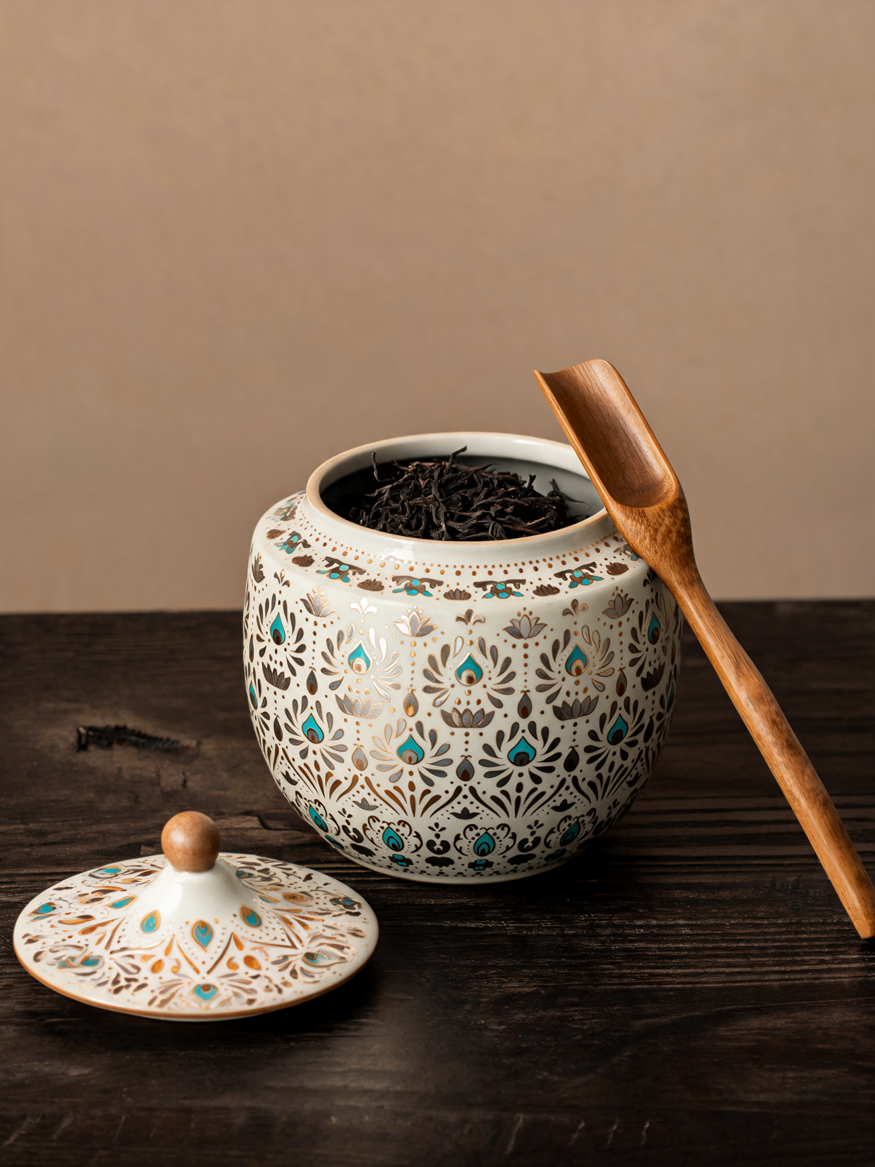 Dunhuang Jar openwork ceramic lid with wooden knob