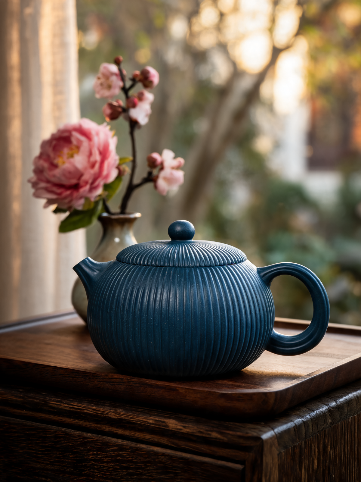 Haitang Teapot rounded begonia inspired body and lid