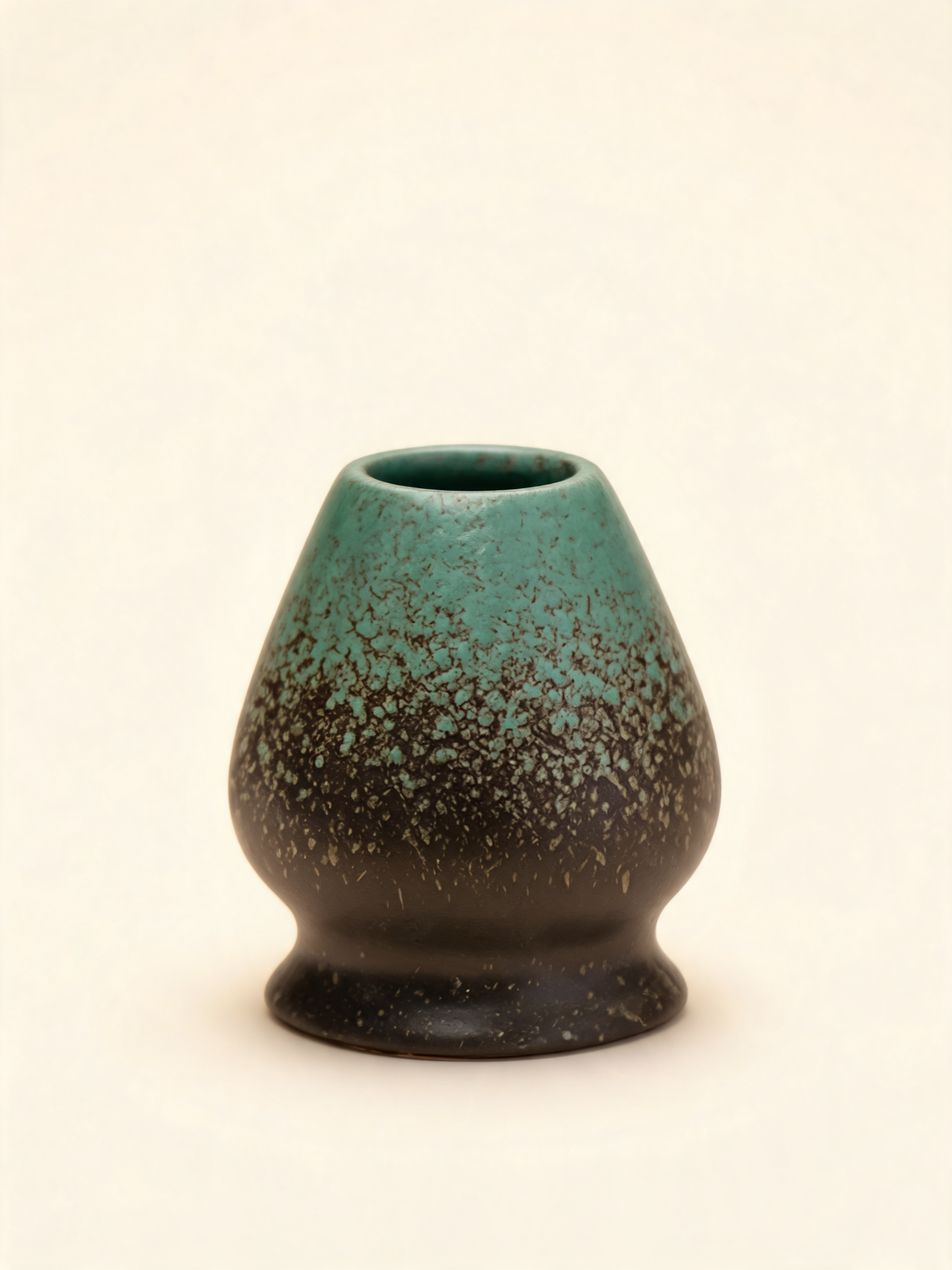 Koke Chasen Rest ceramic matcha whisk holder in reactive green glaze