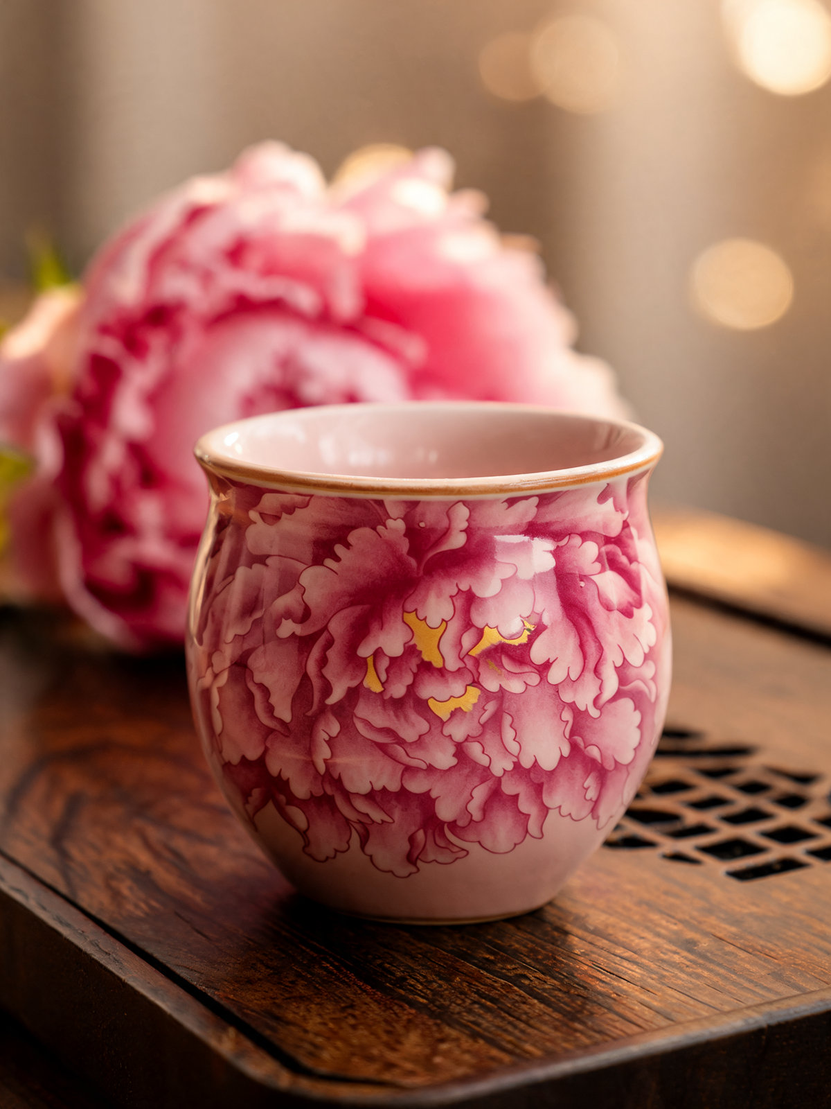 Peony Bloom Cup fine golden rim detailing