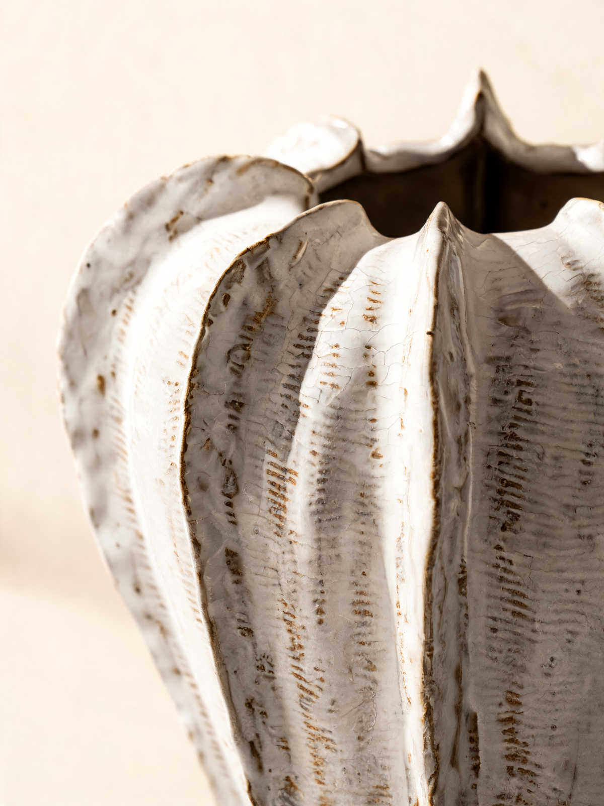 Ribbed Ceramic Vase irregular scalloped rim opening
