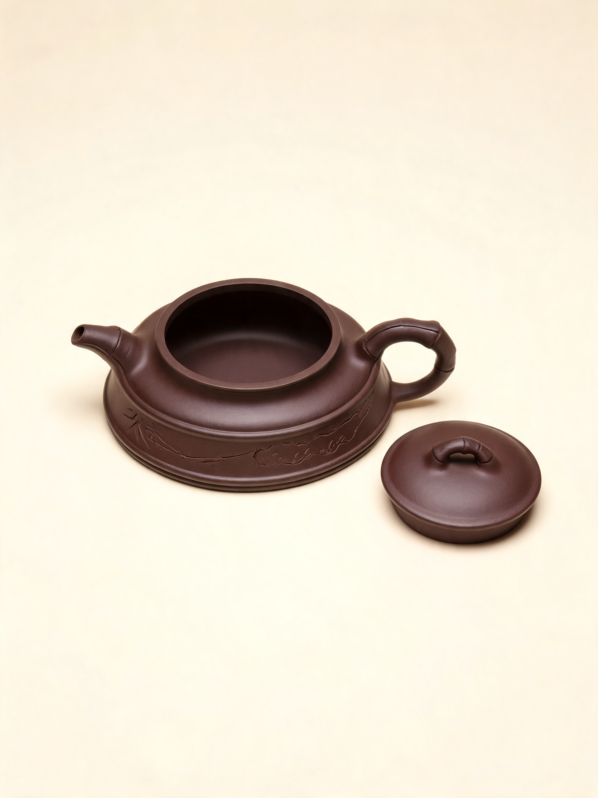Close-up of the bamboo motif on the Zhuyun teapot